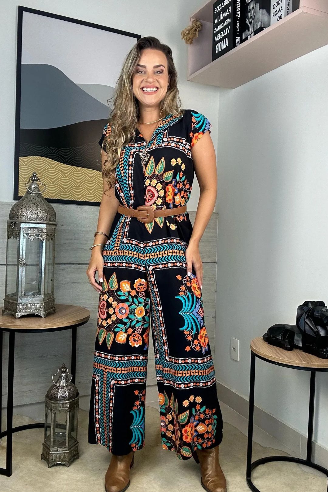 Macacão Regata Ajustável de Viscose Lenço fundo Preto